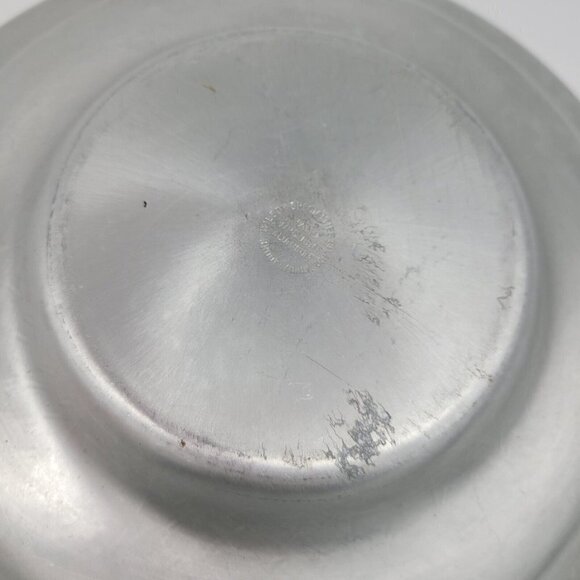 Vtg Hand Wrought Aluminum Serving Bowl Floral Roses Embossed Wilson Specialties - Picture 15 of 16